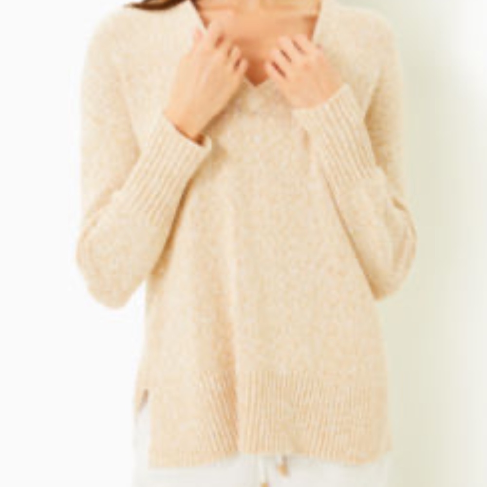 Gently-worn Lilly Pulitzer Lightweight 100% cotton Beach Sweater Tan Size Large